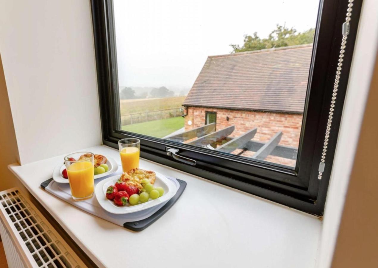 Fawn Cottage Disabled Adapted 3 Bedroom Hot Tub Coughton Exterior photo